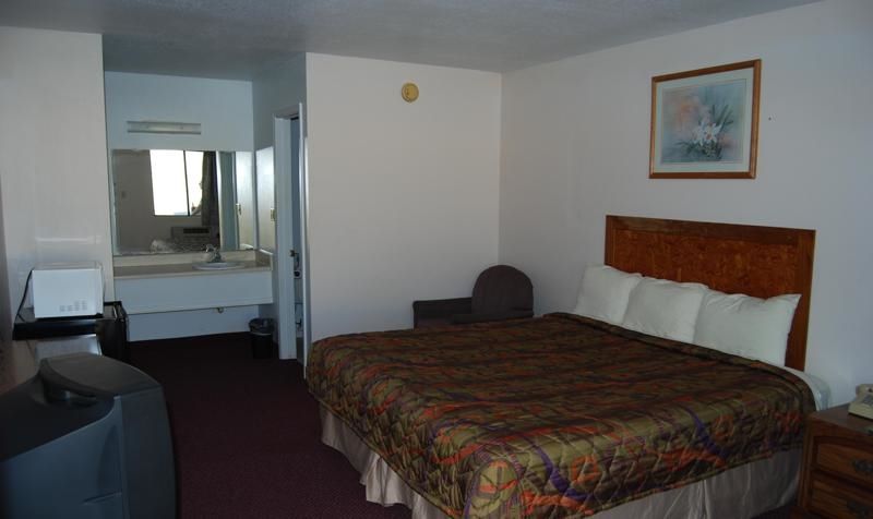 Budget Inn And Suites Siloam Springs Room photo