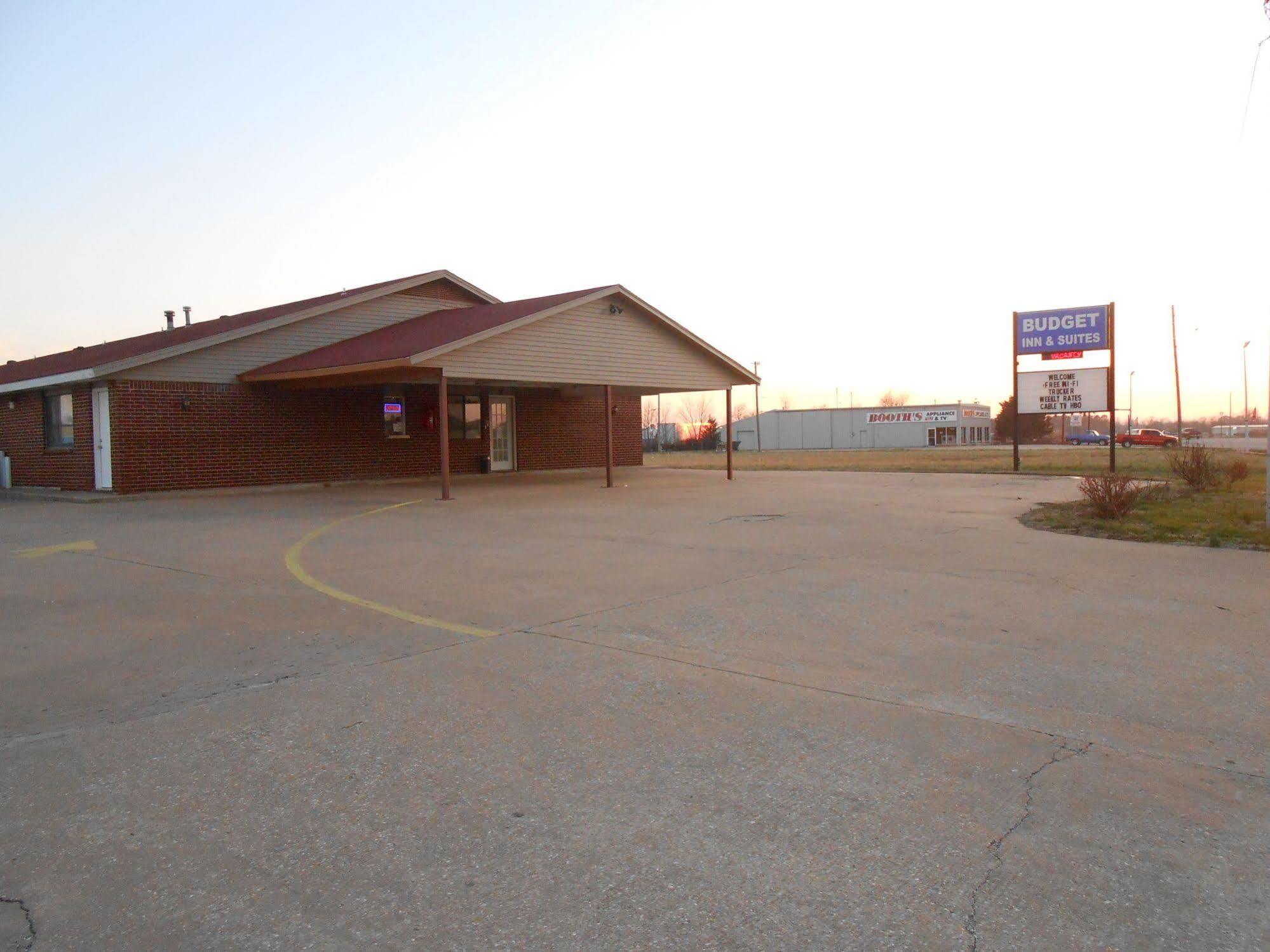 Budget Inn And Suites Siloam Springs Exterior photo